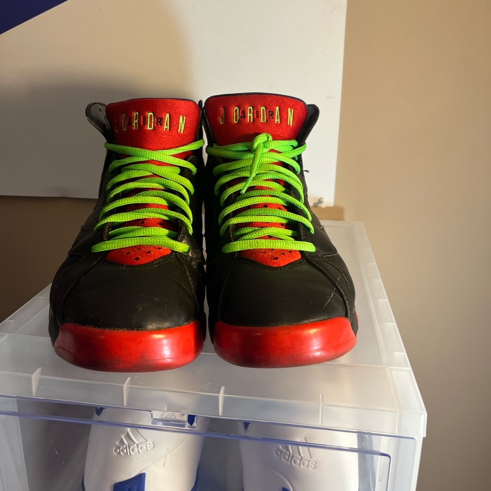 Space Jam Marvin the Martian Jordan 7 rare! 9.5